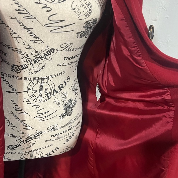 Red lined cashmere wool winter coat by Anne Klein - Picture 5 of 6